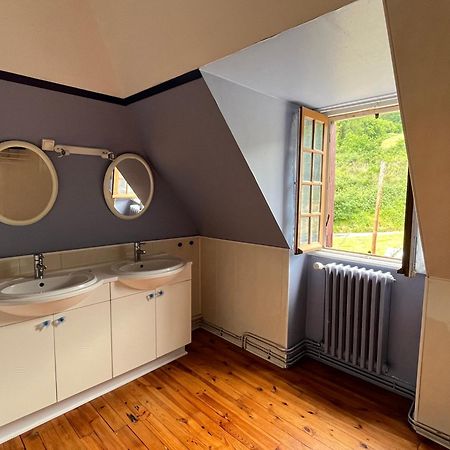 Gite-Auberge Du Pont De Lanau Neuveglise Luaran gambar